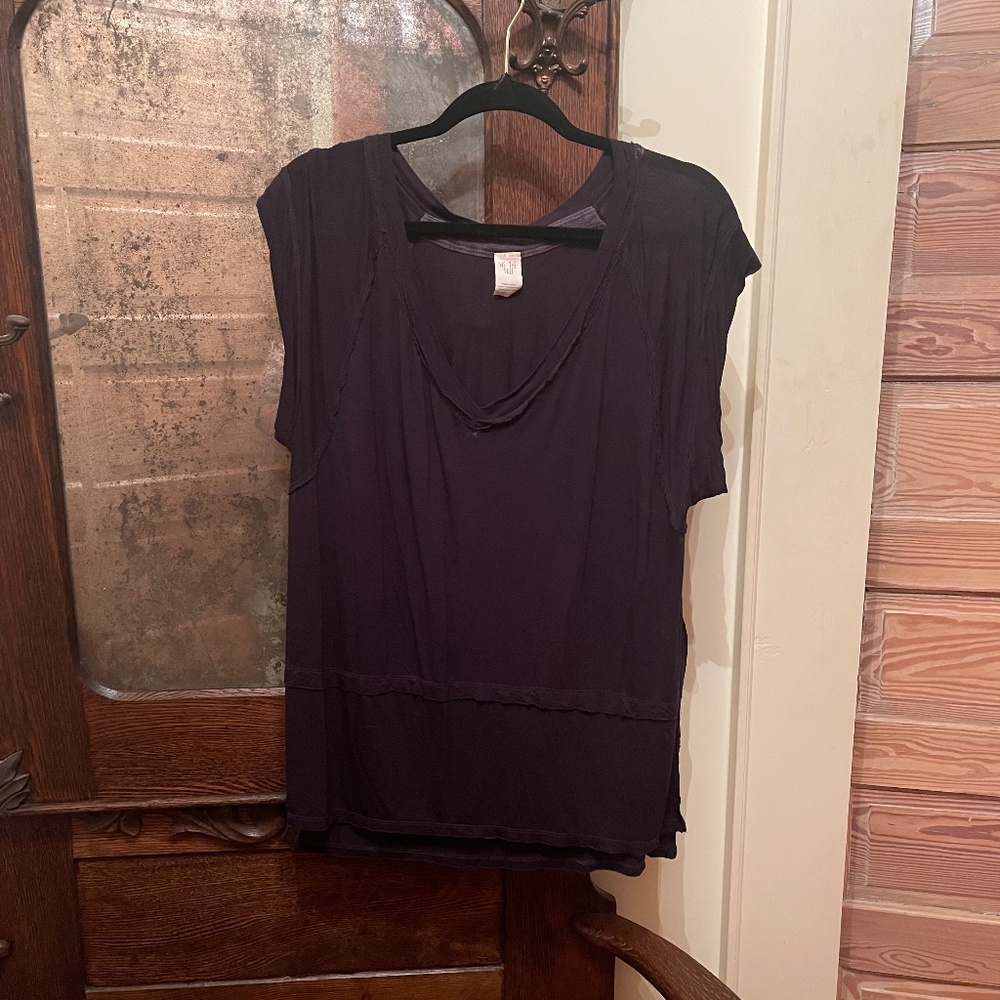 We The Free Black V-Neck Tee - Oversized - Side Slits - XS